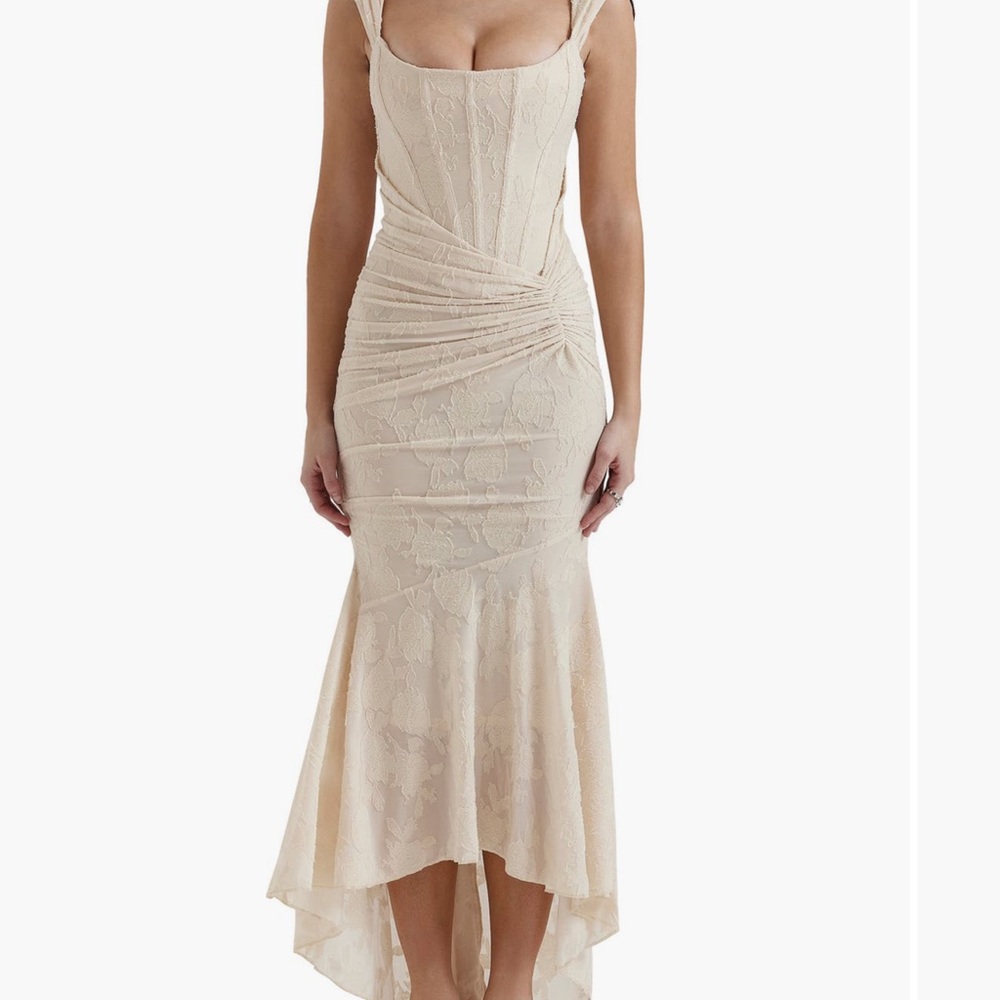 Elegant Cream Maxi Dress